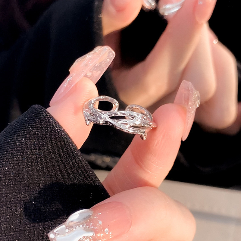 2023 Rose Thorny Open Adjustable Plain Ring Women's Instagram-style niche design Couple's food ring Specification drawing