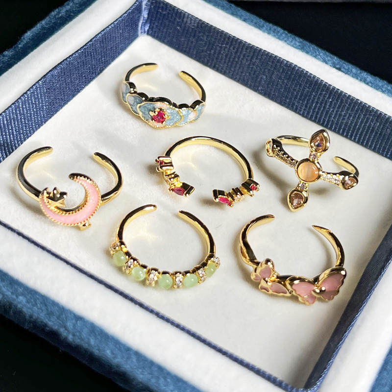 【 Enamel Qilu 】 New Chinese-style retro enamel Open ring, pink butterfly Star Moon cross index finger ring for women Application Scenario