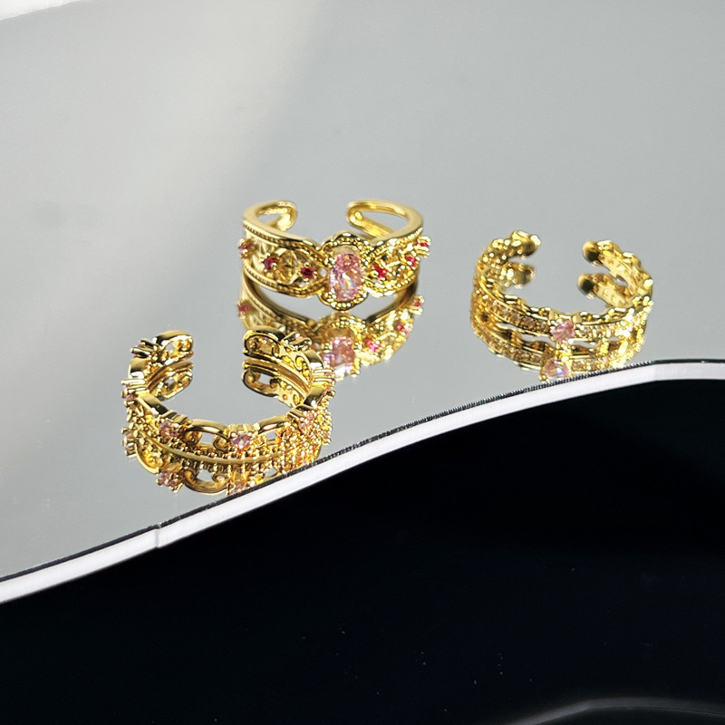 【 Golden Diamond Brocade 】 Court-style lace retro pink diamond hollowed-out opening ring, a fashionable and exquisite light luxury ring for women Specification drawing