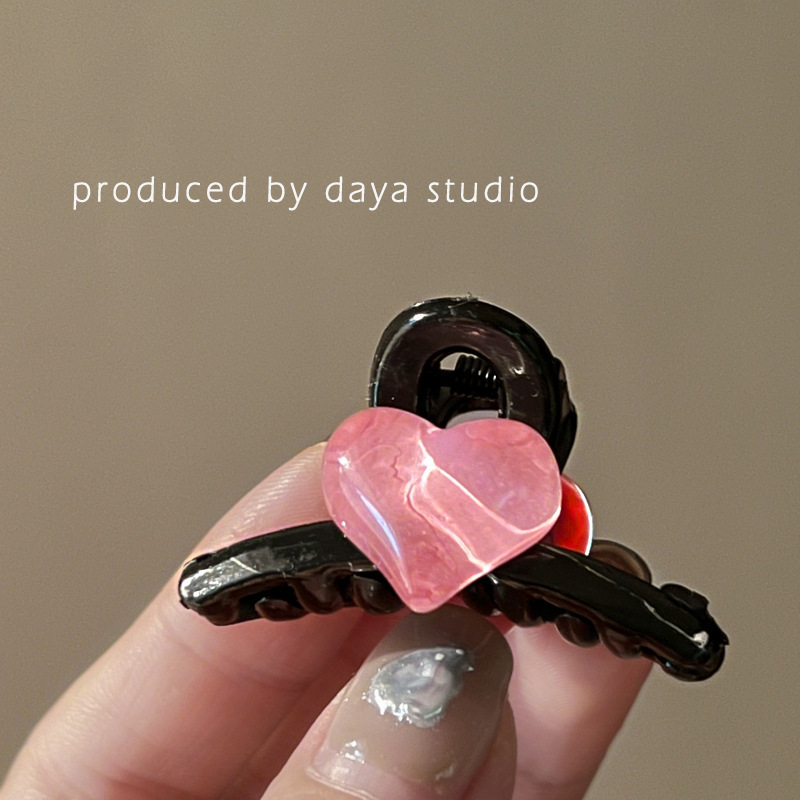 Korean acrylic heart-shaped grabbers, small cute candy-colored hair clips, mini side clips, hair clips, small clips, hair accessories details Picture