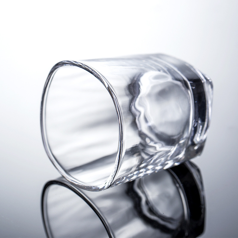 Square glass cups for the living room, household heat-resistant tea cups, whisky cups, mouthwash cups, hotel water cups, bar wine glasses Application Scenario