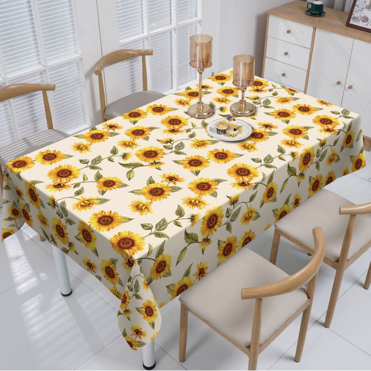 مفرش المائدة مقاوم للماء والزيت بدون فوائد Item Picture