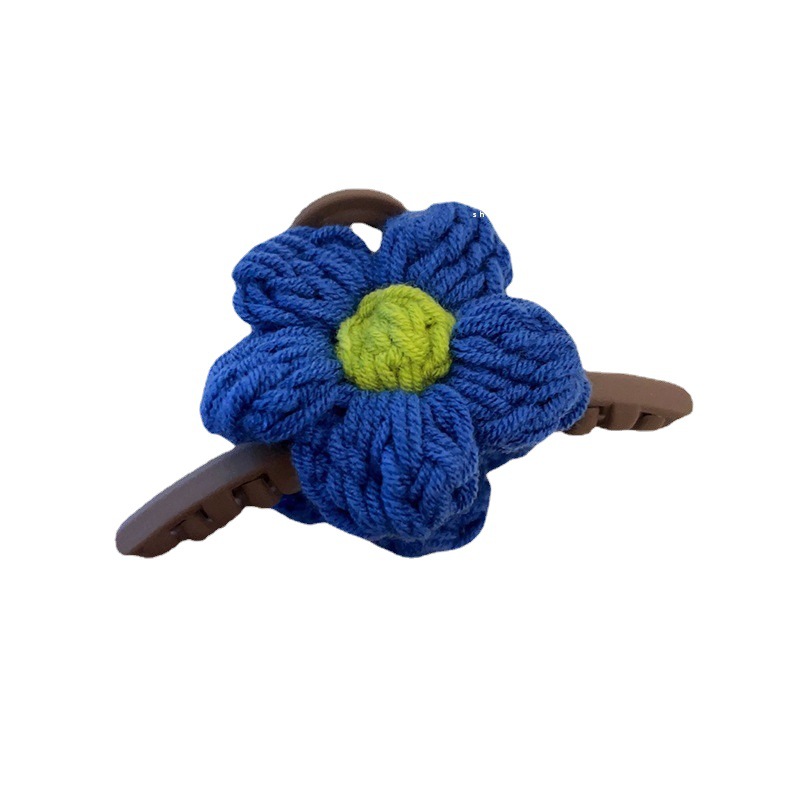 New Spring 2025 knitted flower hairpin with a high-end look, back head updo shark grabber, large hairpin Item Picture