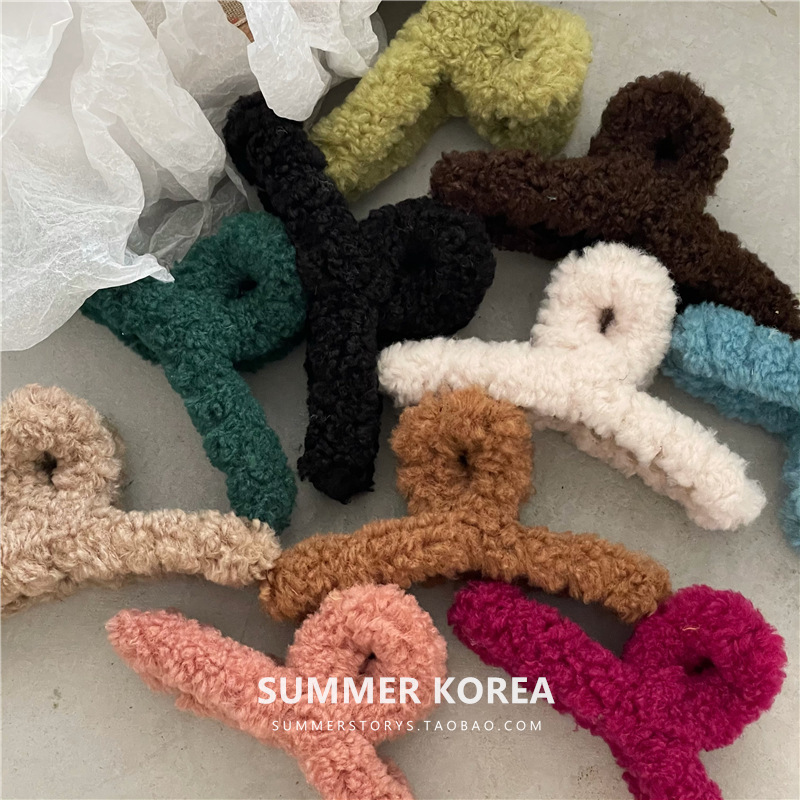 Korean lamb hair clips for spring and summer, Teddy fur claw clips, back head fluffy hair clips, updo shark clips, large size Specification drawing