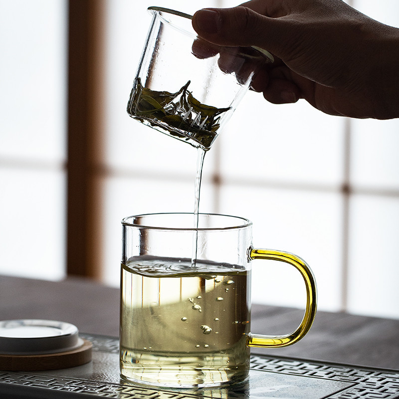 Tea-water separation cup, thickened glass tea-brewing cup, creative mountain-viewing cup, bamboo-covered office cup, filtering three-piece cup, glass cup Specification drawing
