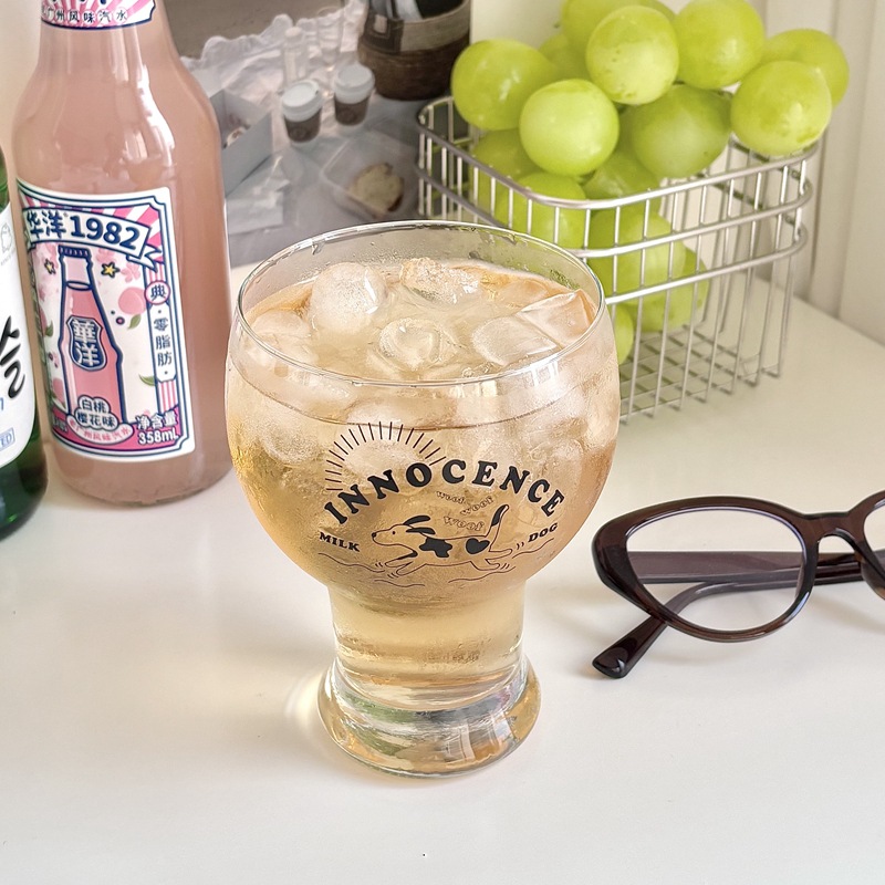 Homemade high-appearation-level ins-style girls' beer mugs, large-capacity glass cups, water cups, coffee cups, cold drink milk cups Application Scenario