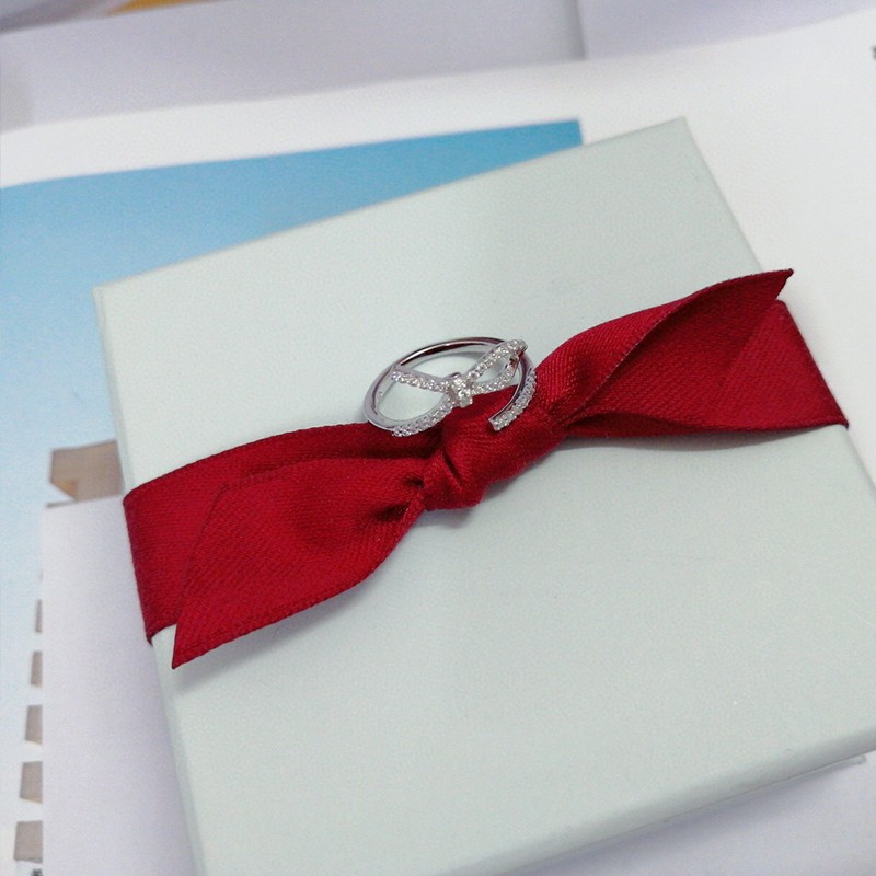 A simple and elegant ribbon zircon open ring for women on Instagram, with a cold and unique style, fashionable and light luxury, trendy and stylish food ring Specification drawing