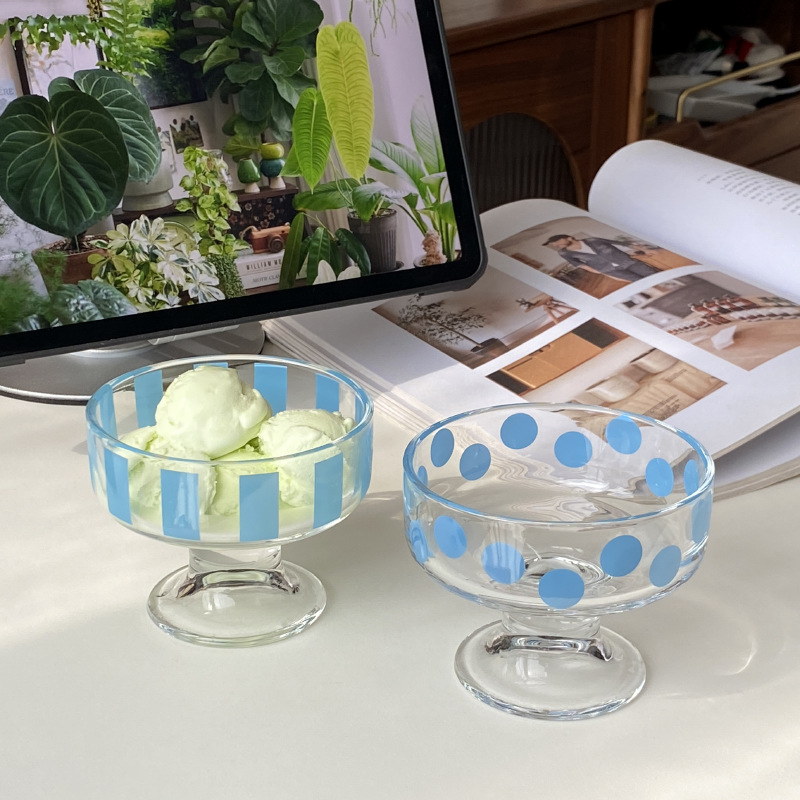 ins simple blue striped polka dot high-legged dessert ice cream cup, fresh glass cup, yogurt pudding cup details Picture