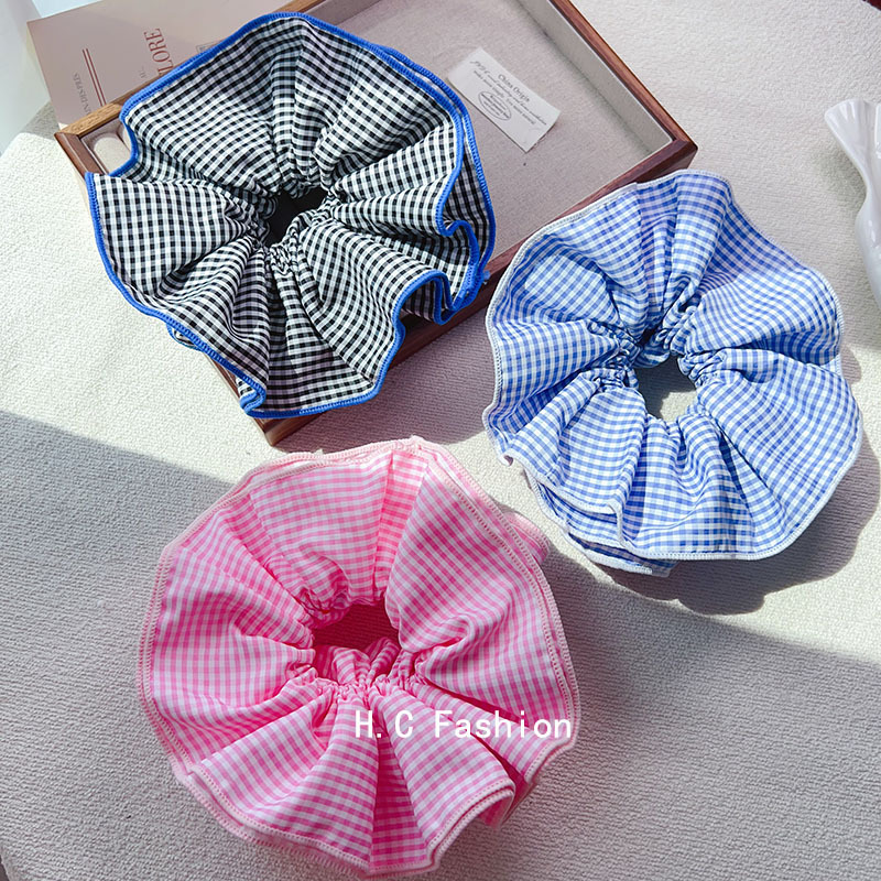 A new sweet blue double-layer checkered large intestine hair band with a high-end female look and a simple Korean-style hair accessory for the back of the head Specification drawing