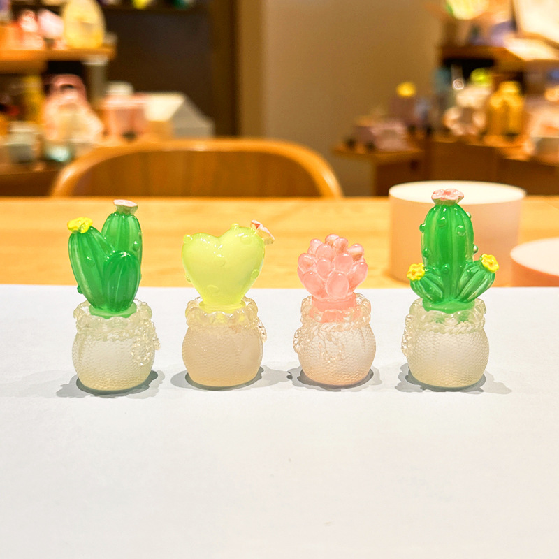 Creative luminous plant potted cactus resin accessories DIY ornaments Miniature landscape car decoration small ornaments Specification drawing
