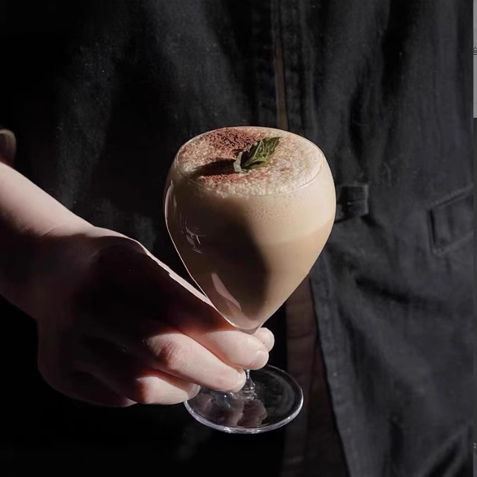 Manufacturer's batch of popular Instagram retro highball cups, teardrop glass dessert cups, coffee shop ice cream cups, and Japanese red wine glasses Specification drawing