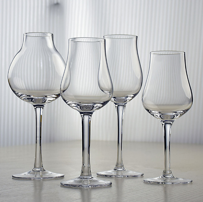 Crystal glass aroma glass, tasting glass, sweet wine glass, tall red wine glass, tulip glass, foreign wine glass, white grape details Picture