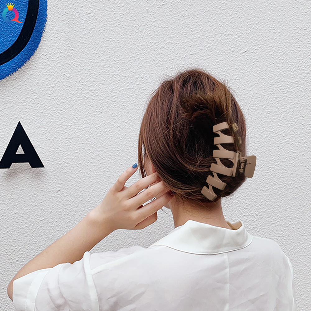 Qiyue Cross-border Yiwu Hair clips, coil hair grippers, simple shark clips, large wavy hair grippers, hair accessories wholesale details Picture