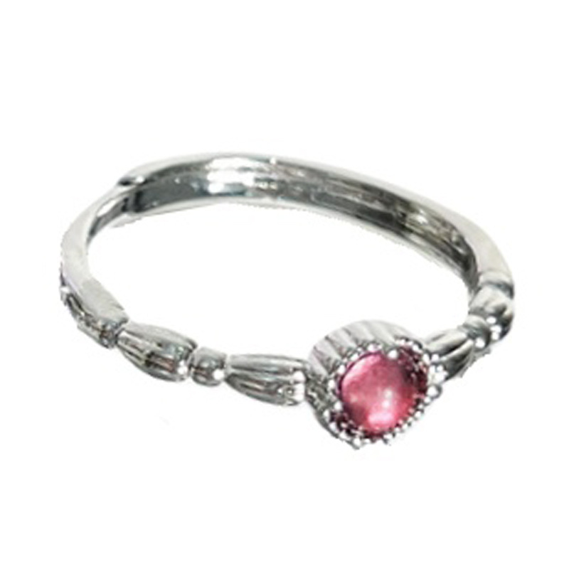 This niche, light luxury, simple open ring is fashionable and individualistic for women. It has a cold and elegant style and is versatile. It is a sweet and cool index finger ring and a trendy accessory Item Picture