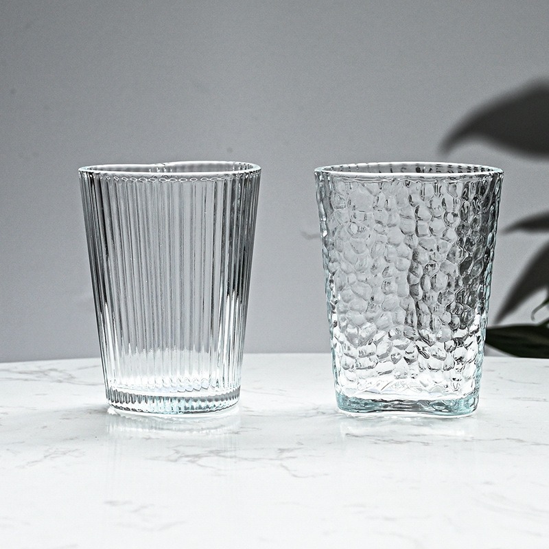 Girls' heart-shaped glass cups, InS-style iced American latte cups, coffee cups, hammer-patterned couple's heart-shaped water cups wholesale Application Scenario