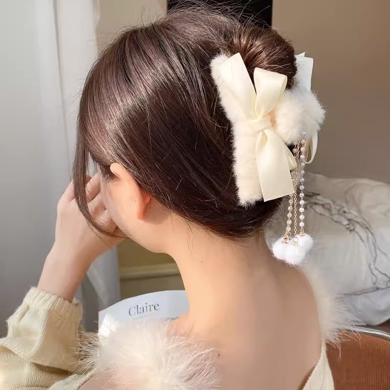 2025 New plush tassel grappling clip for women's back of the head, high-end large shark clip hairpin, headwear clip Specification drawing