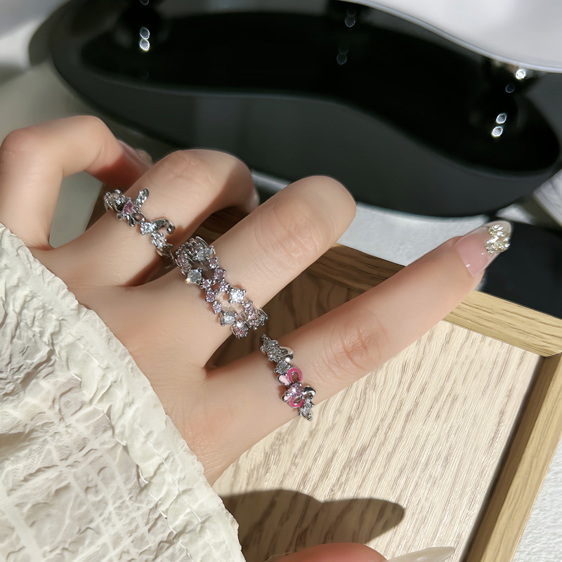 Sweet double-layer pink diamond bow ring, a niche design for women, with a cold and elegant style, trendy and individualistic, fashionable index finger ring details Picture