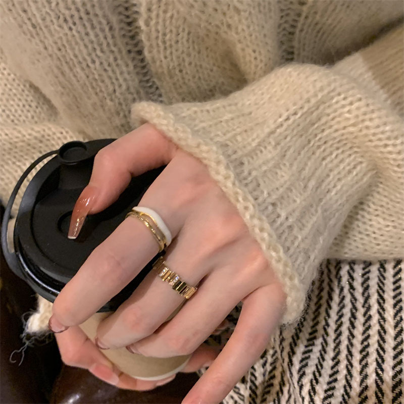The new Korean version of the drip glaze double-layer open ring for women's ins is a niche design with a high-end feel, a light luxury and trendy personality Specification drawing