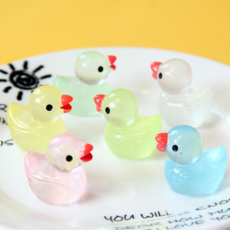 Three-dimensional luminous large duck figurines, cute cartoon DIY resin accessories, wholesale of night market stall decorations details Picture