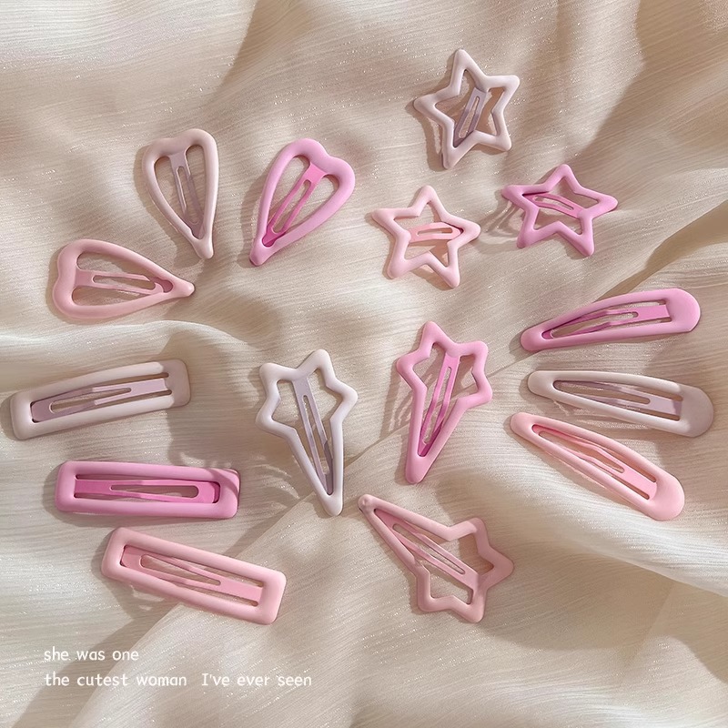 Gradient pink hair clips, sweet and cute y2k dopamine five-pointed star bb hair clips, bangs hair clips for women wholesale Application Scenario