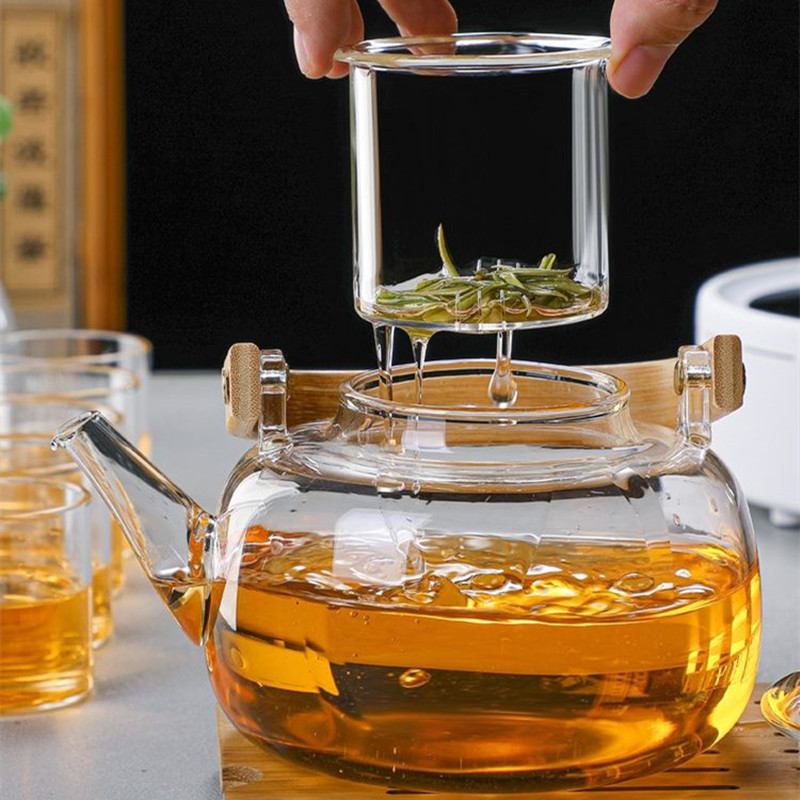 High borosilicate glass bamboo handle handle teapot, glass boiling teapot, electric ceramic stove, glass boiling teapot, household brewing teapot Application Scenario