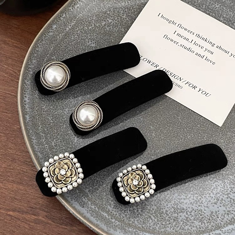 French camellia pearl velvet hairpin, feminine retro bangs clip, spring and summer side clip, new hairpin and hair accessory full figure