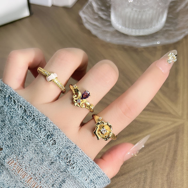 vintage French princess-style brushed coronation crown water drop purple diamond ring, women's fashion flower versatile ring Specification drawing