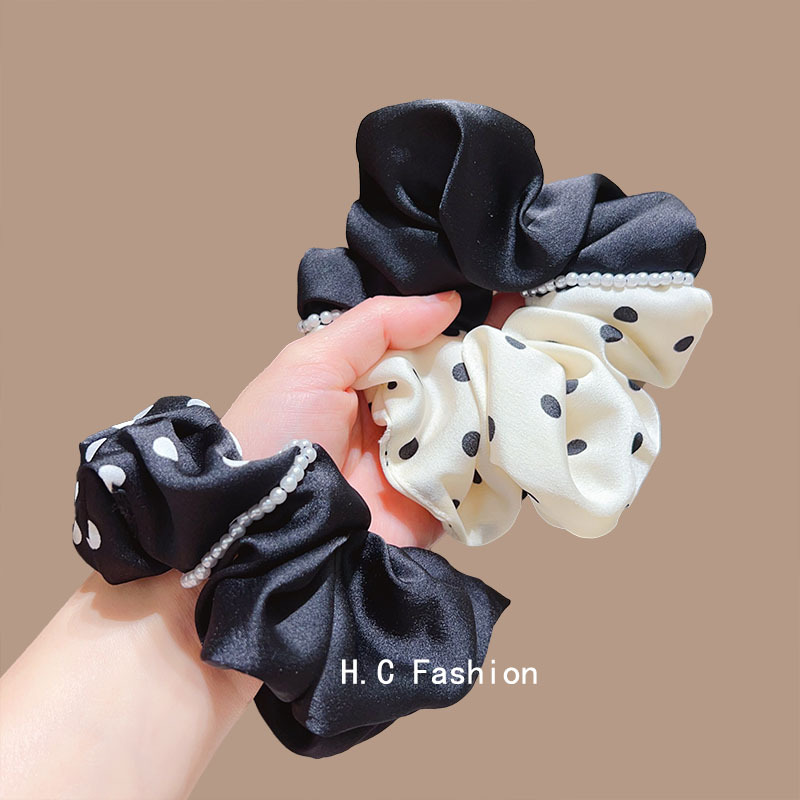 Light luxury French polka dot large intestine hair tie headband, 2025 new high-end leather band tie for women's bun hair tie headband Application Scenario