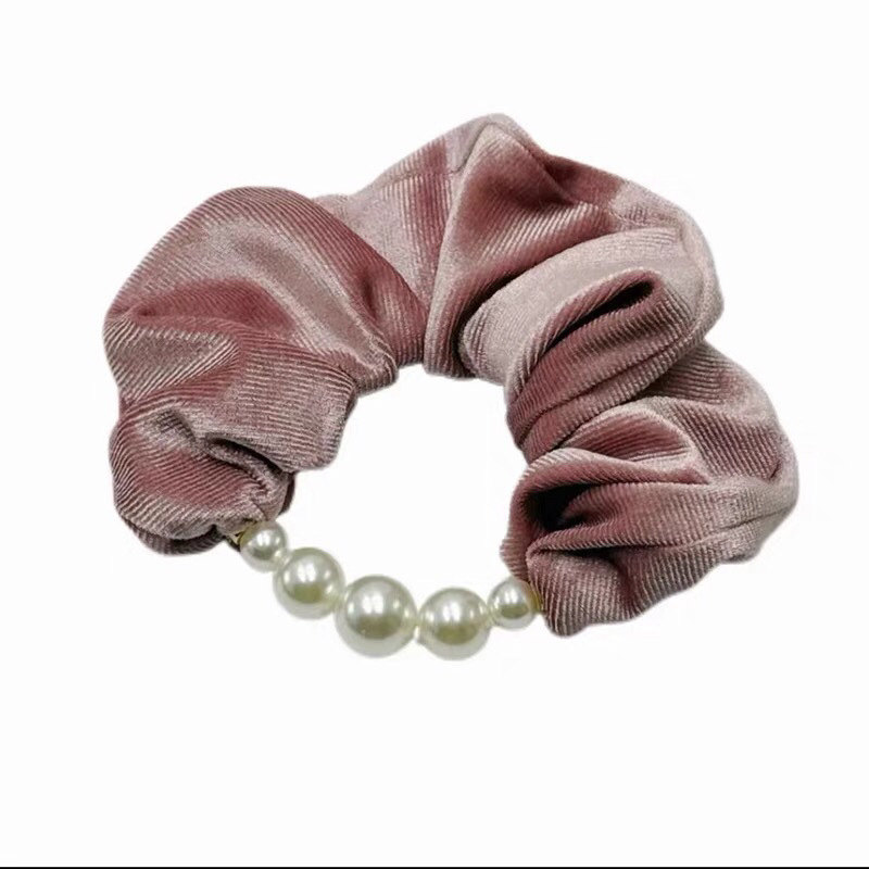 Korean-style bun, velvet beaded hair tie, retro gold style, low ponytail tie, elegant hair tie headwear Application Scenario