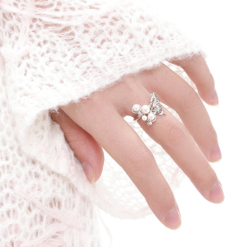 A simple and elegant three-dimensional planet pearl butterfly open ring, a niche design for women, with a unique and versatile style Specification drawing