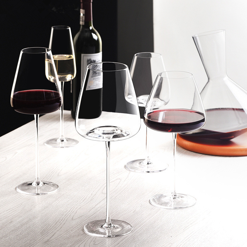 A set of creative concave bottom red wine glasses with a high-end feel, light luxury, high-end and high appearance level, high-footed glasses, commercial wine glasses for hotels Specification drawing
