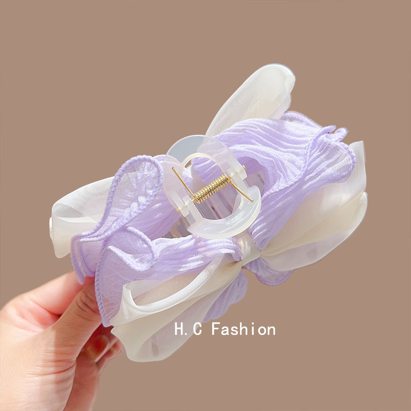 French-style bow, large hair clip, high-end female feel, back head updo, grappling clip, fresh and cute shark clip hair accessory Application Scenario