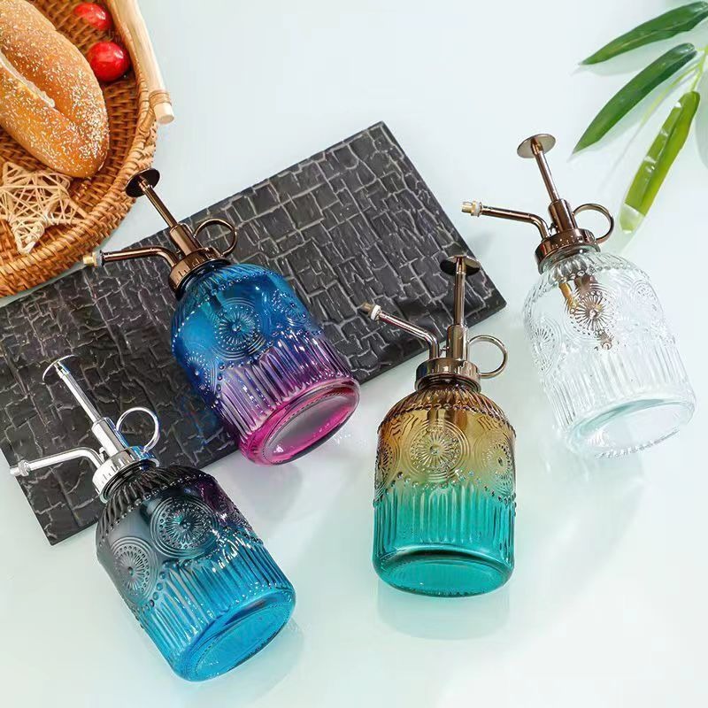 Retro embossed glass small spray bottle, popular Nordic pneumatic garden disinfection watering bottle, household spray bottle wholesale Application Scenario