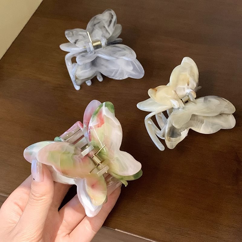 Super Fairy 3D Butterfly hairpin for Women 2025 New style High-end medium-sized hairpin at the back of the head shark hairpin hairpin accessory Application Scenario