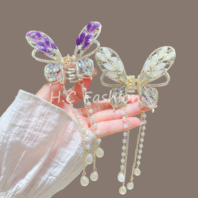 The new crystal butterfly pearl tassel gripper is a high-end and elegant semi-tied hair accessory for the back of the head, featuring a shark clip Specification drawing