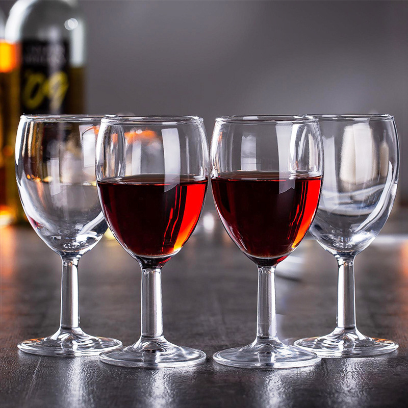 Green Apple Earl Series Tall Glass, creative red wine glass, wine Glass, Restaurant and Bar Gift Set Application Scenario