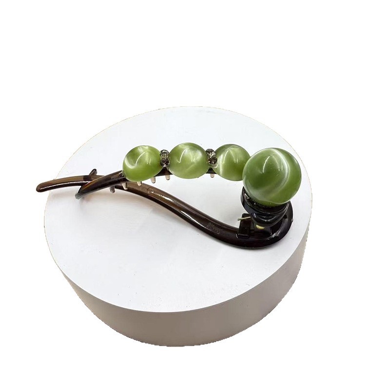High-end green pearl twist clip water diamond straight clip hair clip for women summer updo duckbill clip back of the head scratch clip Item Picture