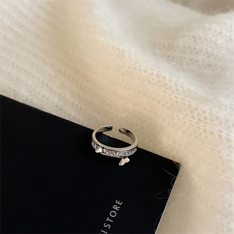 Butterfly Light luxury zircon niche design open ring for women on Instagram, cold trend, elegant and fashionable food ring Specification drawing