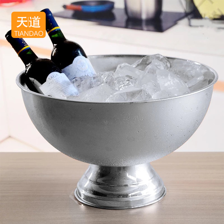 Stainless steel ice bucket, 12L metal electroplated large ice bowl, round champagne ice wine bucket, bar, ktv beer ice granule bucket Application Scenario