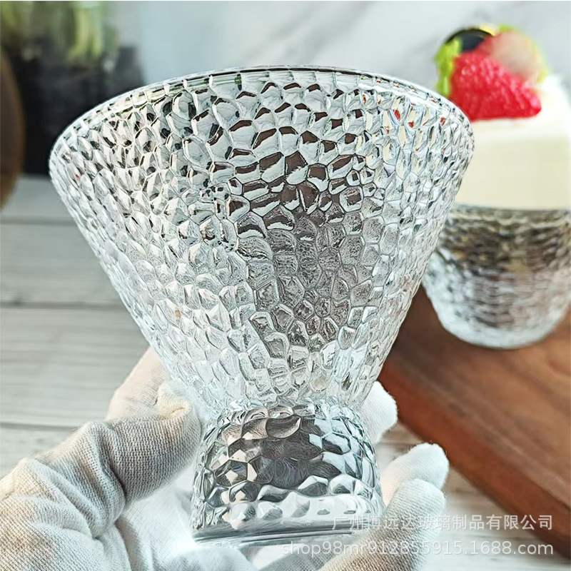 High-appearance-level ice cream bowl, dessert salad bowl, glass bowl, household fruit yogurt pudding glass bowl, martini cup Application Scenario