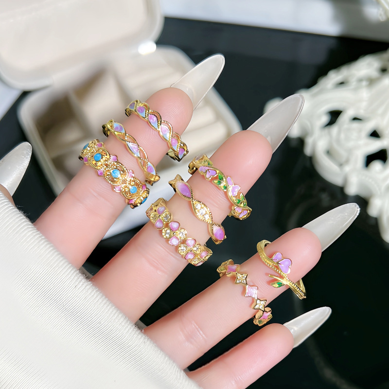 New Chinese-style national trend purple gradient enamel lace hollowed-out ring for women, fashionable and elegant, niche index finger ring details Picture