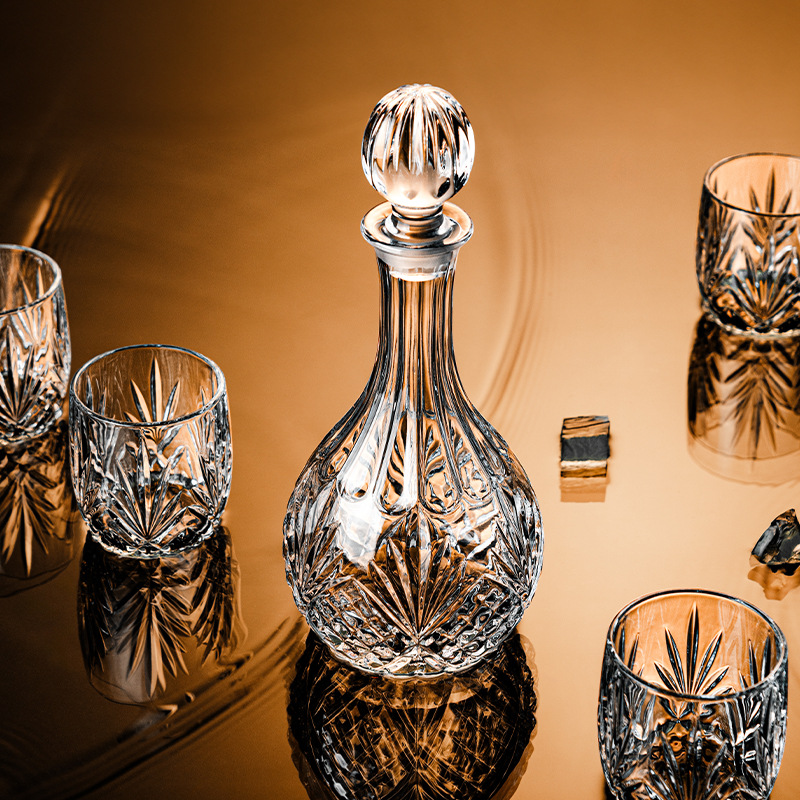 High-end bar club whisky glasses, foreign wine bottles, spirits cups, wine bottles, wine sets, wine kettles, empty bottles for export Application Scenario
