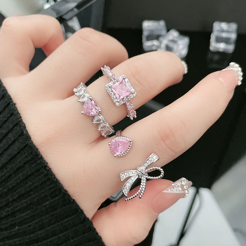 Sweet and cool light luxury bow pink diamond heart-shaped opening ring, a cold and elegant feminine style, high-end and niche style, index finger ring trend details Picture