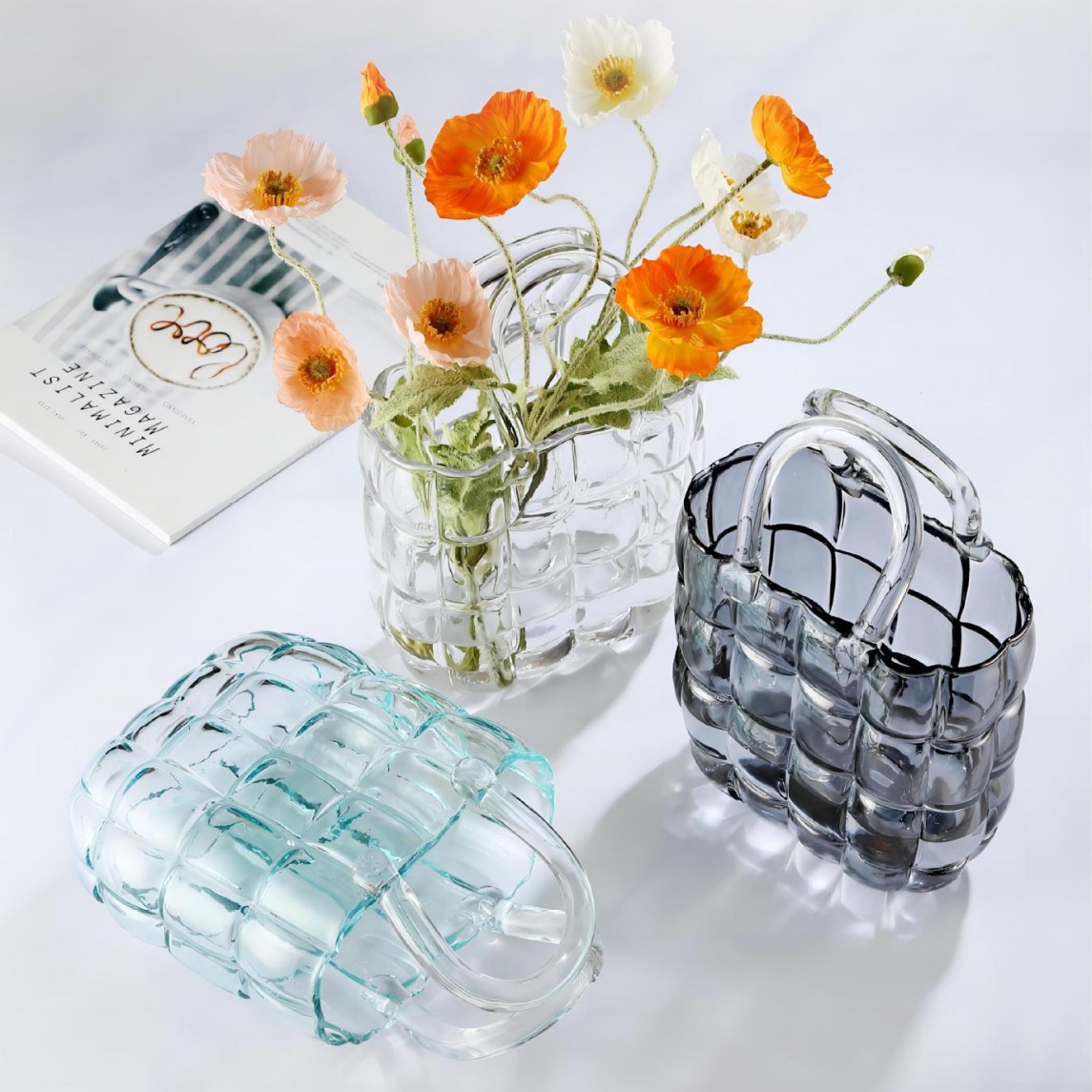 Table and living room decorative items, glass vases, hand blue series vases, handbags, vases, hydroponic flower arrangements, color box packaging details Picture