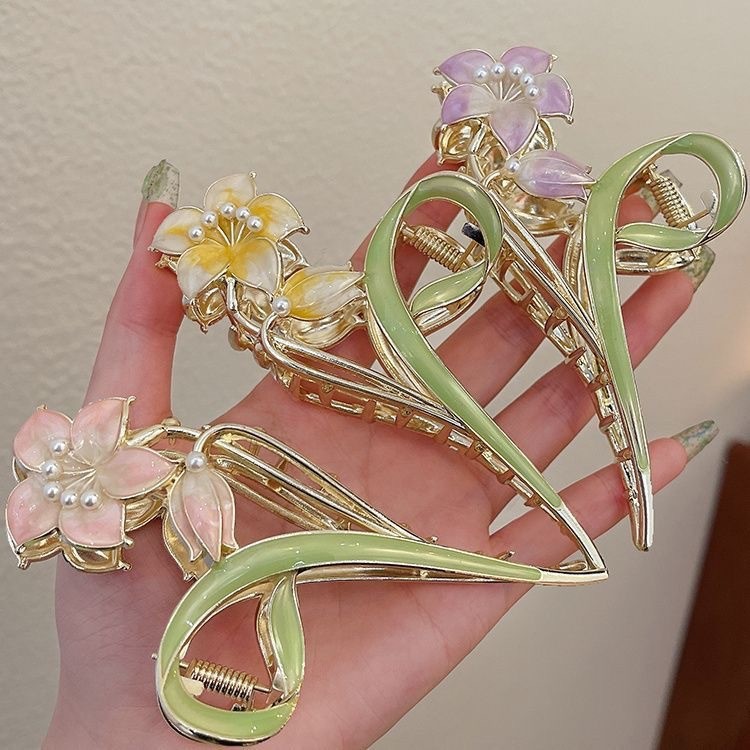 Spring bestsellers: Hand-painted oil flower hair clips for girls, sweet and girlish style, shark clip hair clips at the back of the head details Picture