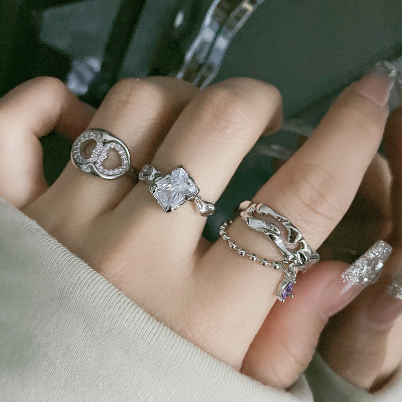A niche design sense, light luxury, slightly inlaid chain, fashionable and individual open ring, a women's Instagram, cold style, quality food ring Specification drawing