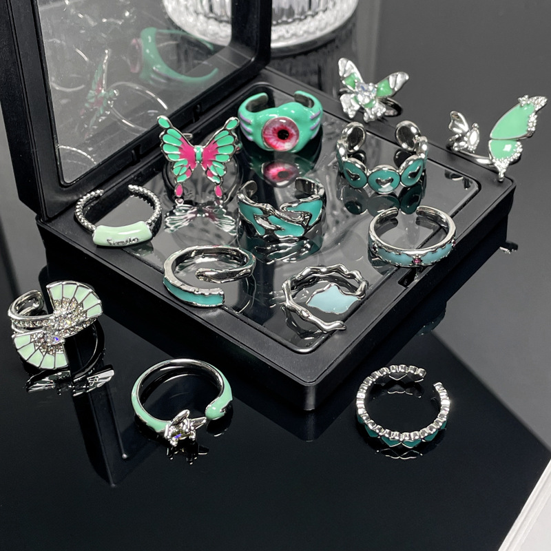 Korean-style fresh and light Mambo mint green drip glaze ring, feminine butterfly high-end feel, cold style geometric ring trend full figure