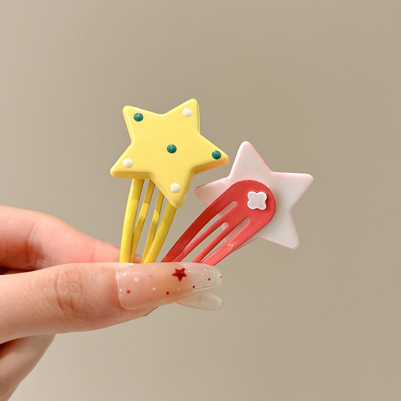 Summer colorful polka dot star hair clips, cute dopamine girl's loose hair bangs clips, bb clips, children's hair clips Application Scenario