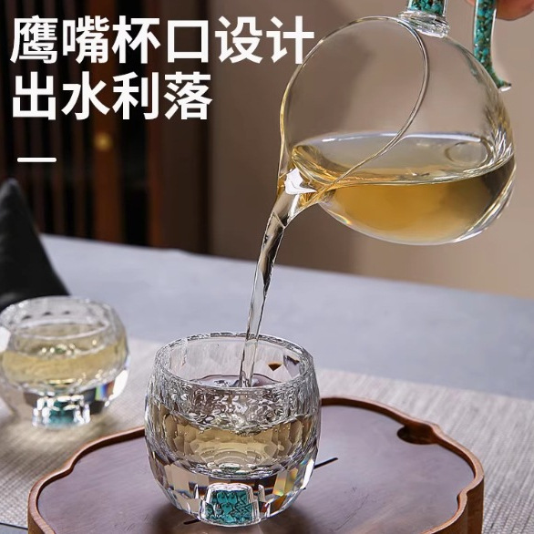 High-end turquoise fair cup, transparent heat-resistant glass, high appearance level, tea sea tea divider, kung Fu tea ceremony beverage crystal details Picture