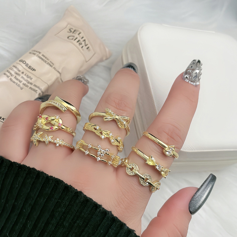 Simple golden butterfly, niche geometric, versatile and high-end ring, adjustable on Instagram, personalized and versatile index finger ring for women details Picture